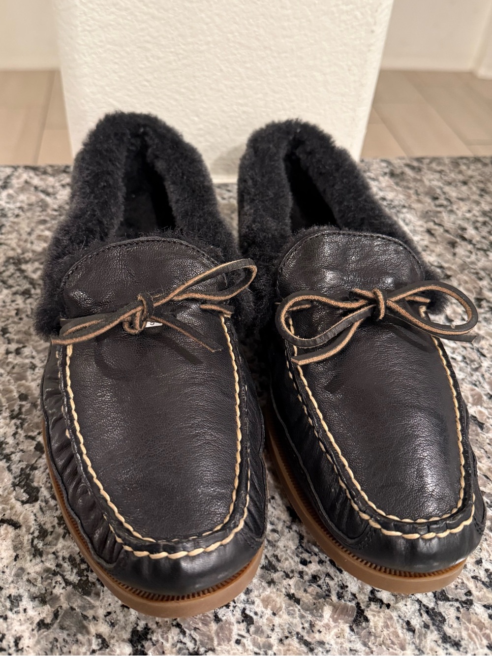 Men's Black ‘FRYE’ Leather Shearling-Lined Moccasin Slippers